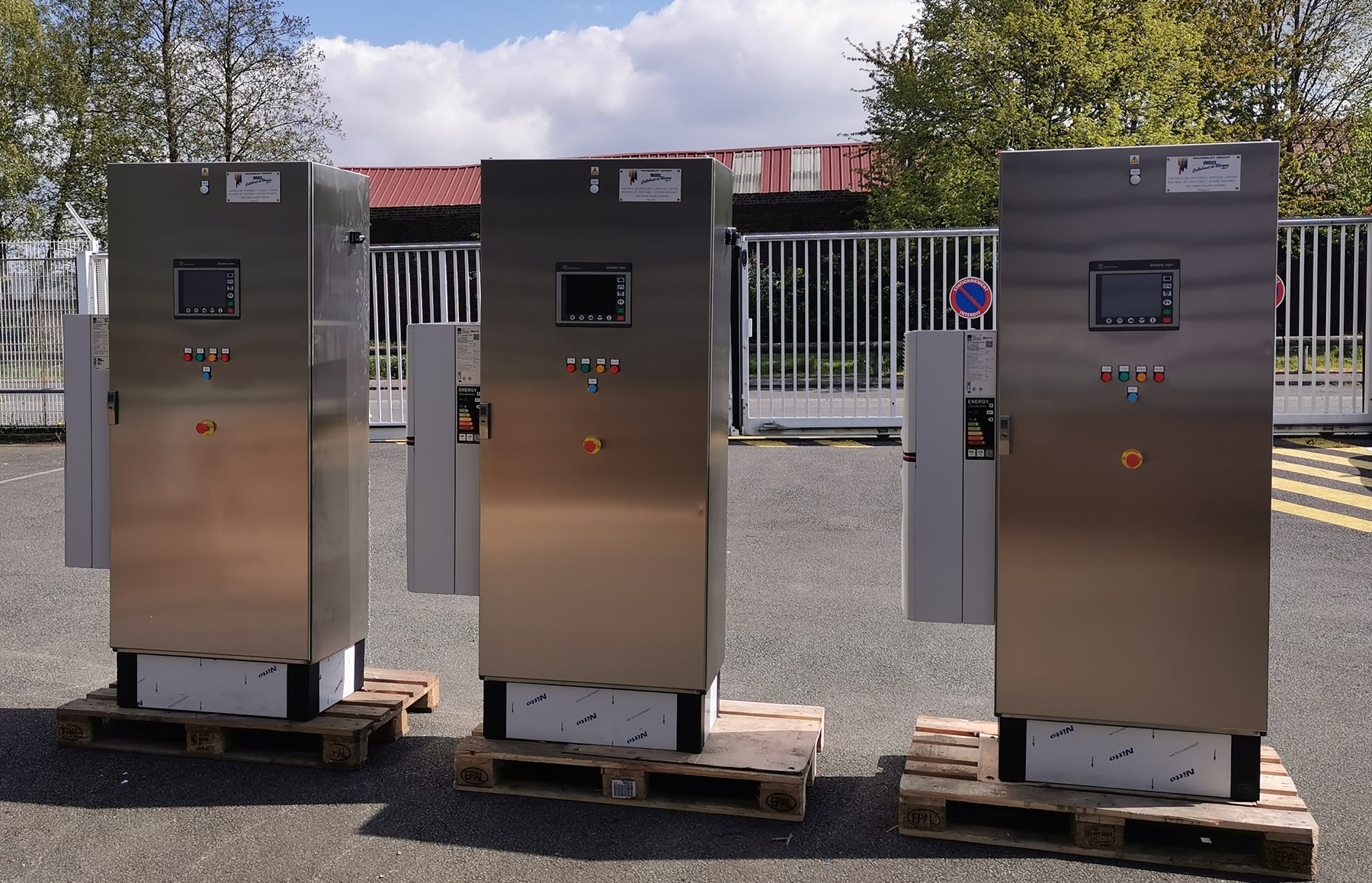 Armoires électriques câblées en atelier
